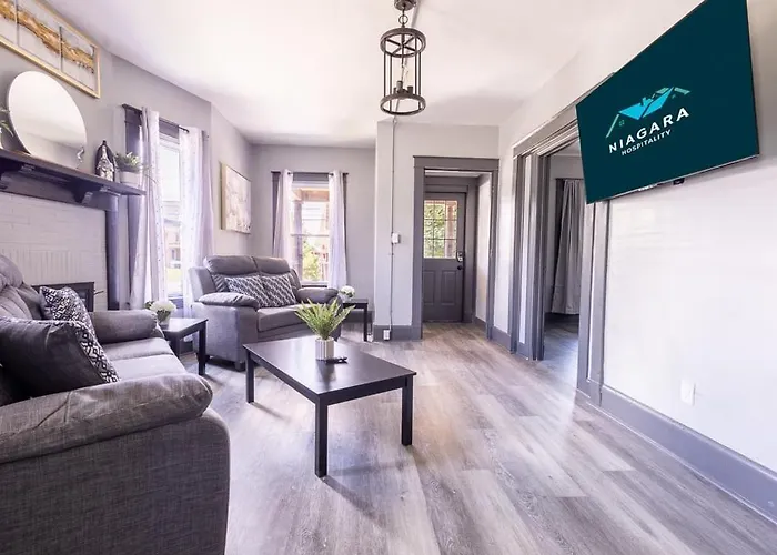 Comfortable 6Br 2Bath In The Heart Of Niagara Falls