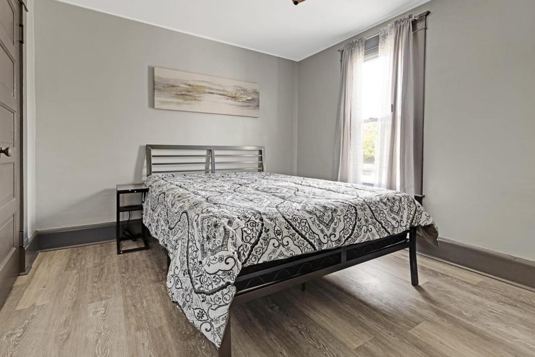Comfortable 6br 2bath In The Heart Of *