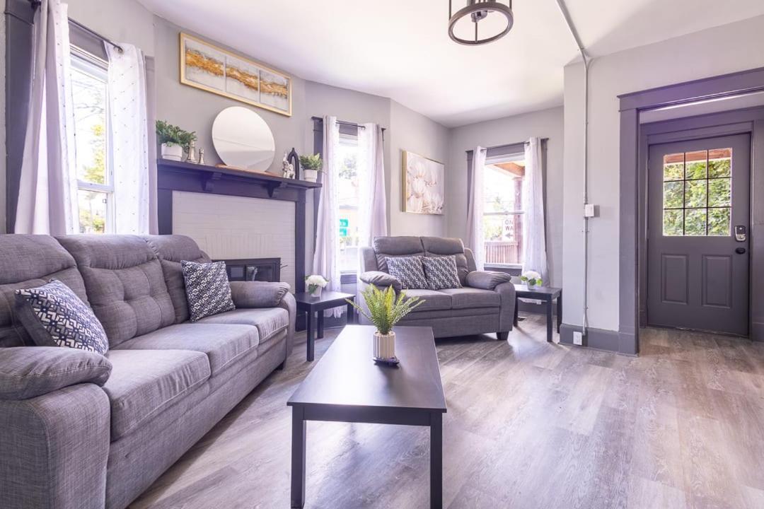 Comfortable 6br 2bath In The Heart Of Hébergement de vacances *