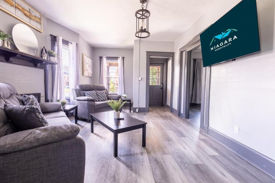 Hébergement de vacances Comfortable 6br 2bath In The Heart Of Niagara Falls